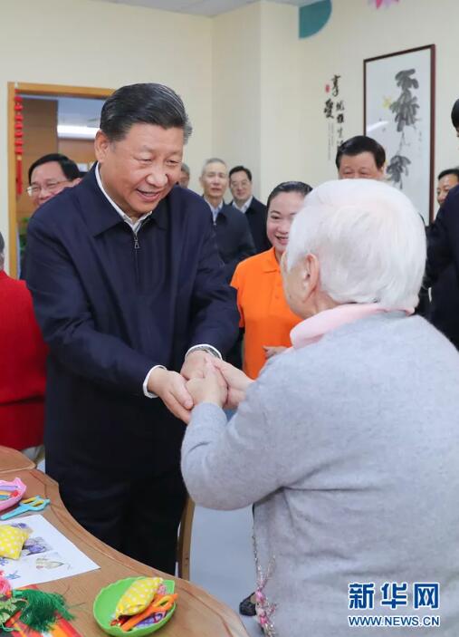 重阳节,品味习近平尊老敬贤故事(图3) 重阳节,品味习近平尊老敬贤故事(图3)