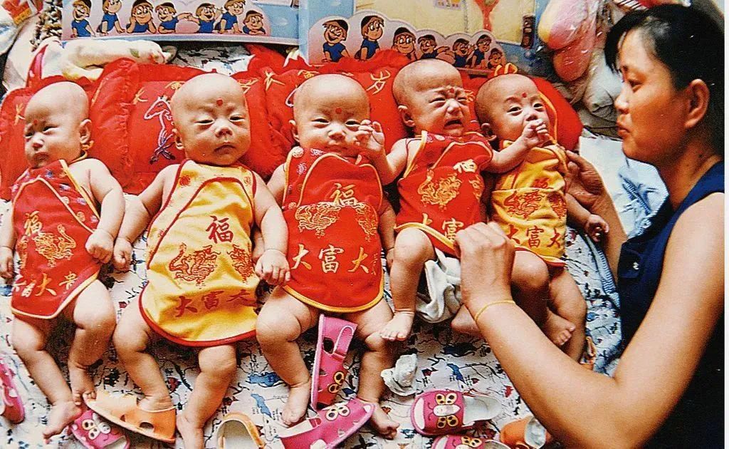 中国首例“5胞胎”长大了!个个年满20岁,如今现状却让人唏嘘......(图5) 24.jpg