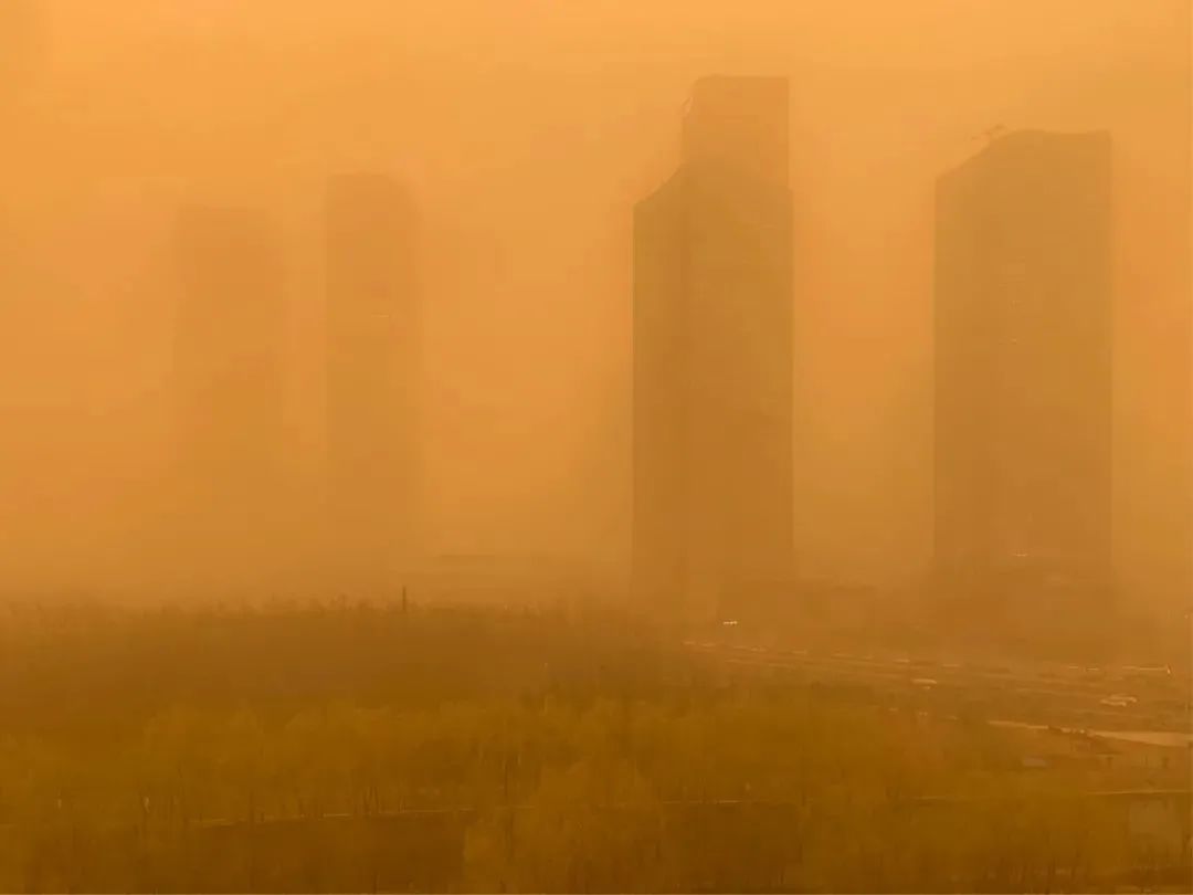 8次18省市,超强沙尘暴又来了!权威报告:大气污染可致肺癌(图6) 25.jpg
