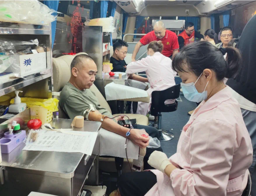 深夜,献血排长队!广东梅大高速路面塌方事故最新进展(图9) 9.jpg