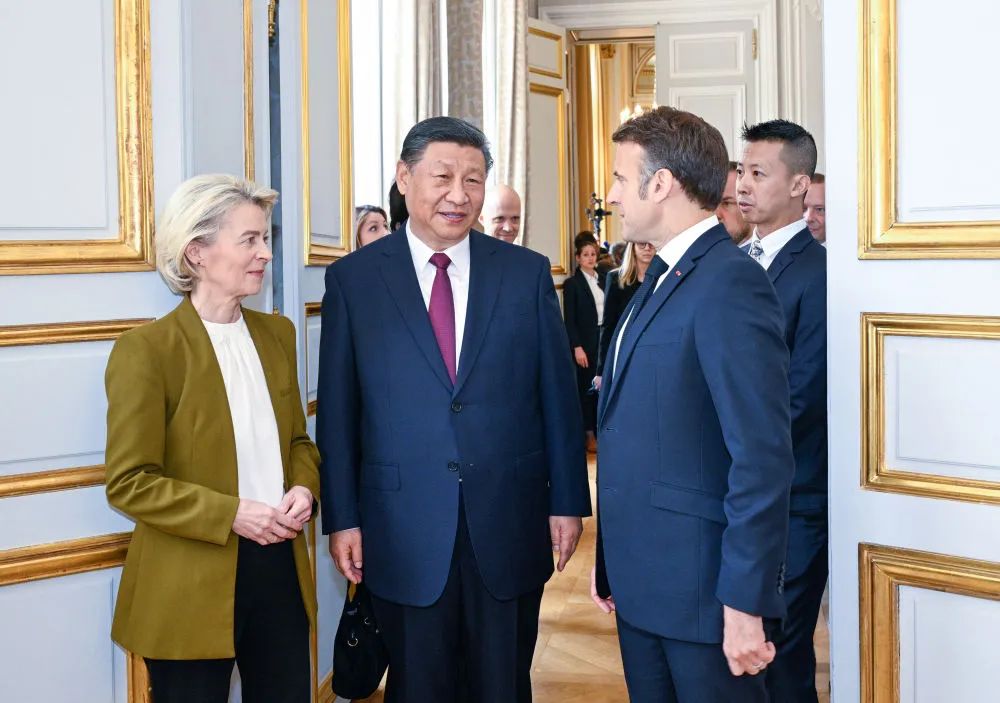 高清大图|习近平主席在巴黎繁忙的一天(图2) 640.jpg