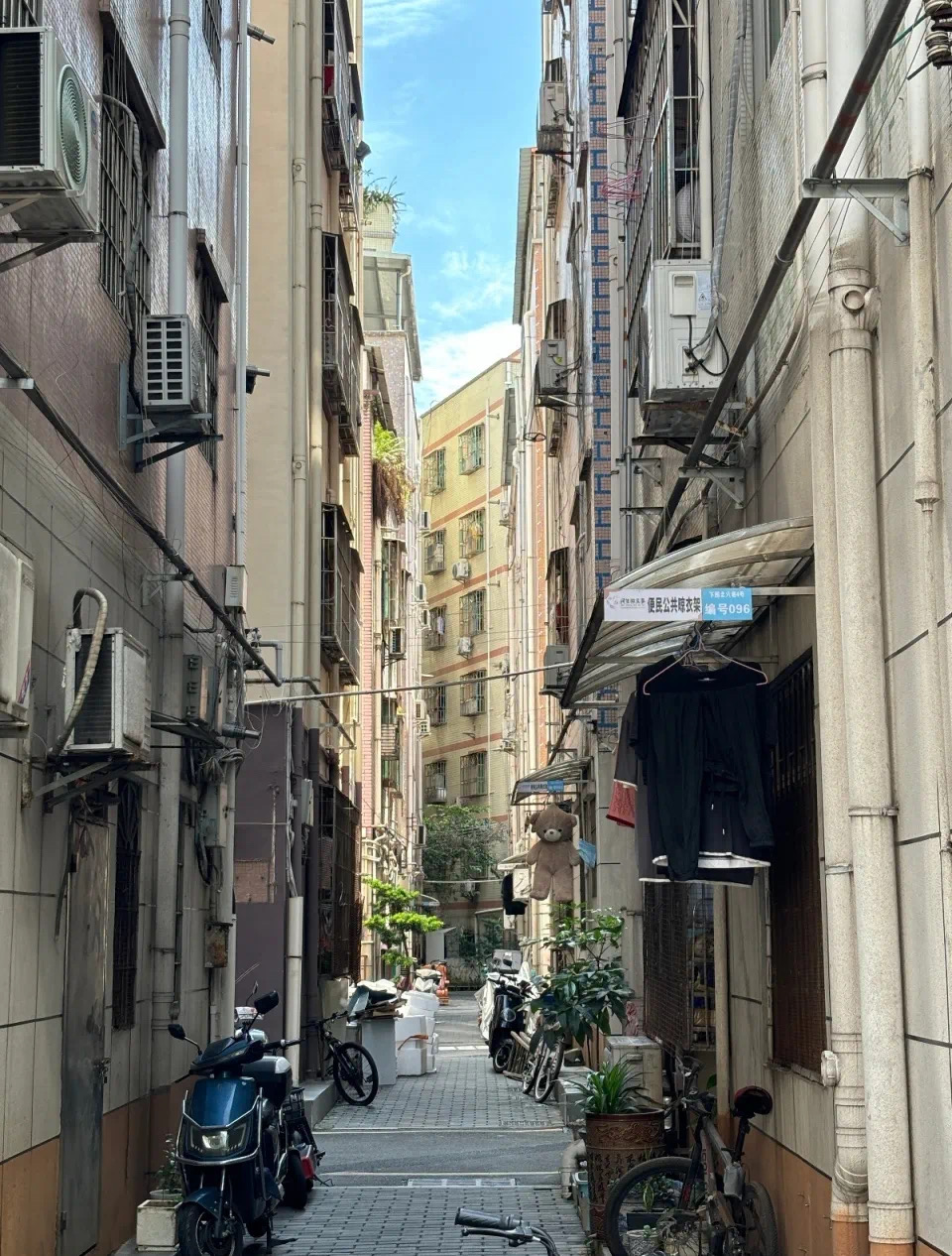 当四胞胎突然降临:夫妻俩住在城中村,月收入不到1万,已有两个女儿(图2) 14.jpg