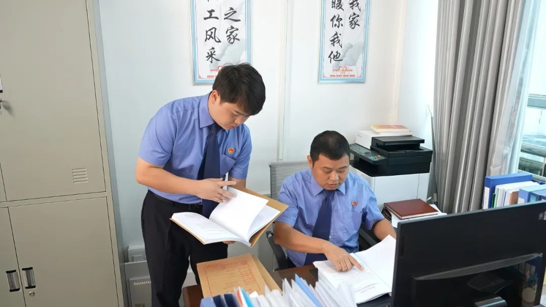 兄弟赡养纠纷酿命案,凶手隐藏十年终落网(图1) 兄弟赡养纠纷酿命案,凶手隐藏十年终落网(图1)