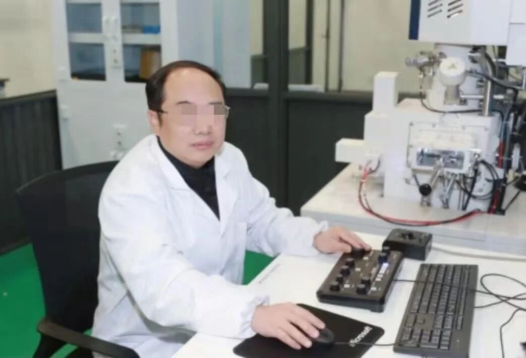 江科大否认郭某卷走几百万科研经费,回应骗子如何当上首席科学家:当时他可能用了别人的成果,学校也是受害者(图3) a3.jpg
