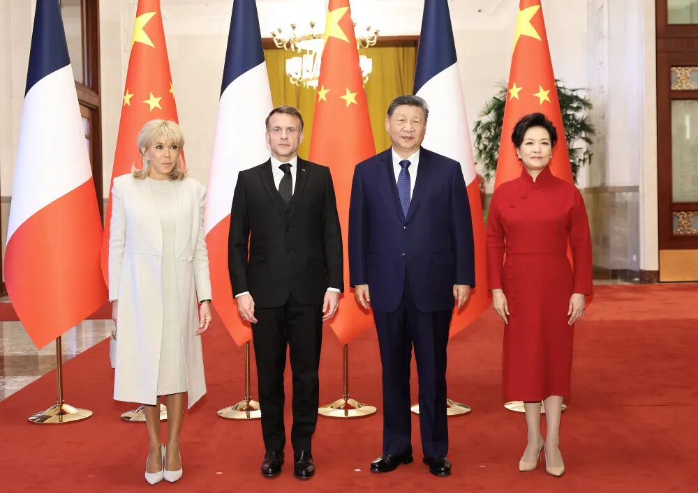 习近平同法国总统马克龙举行会谈(图1) 1.jpg