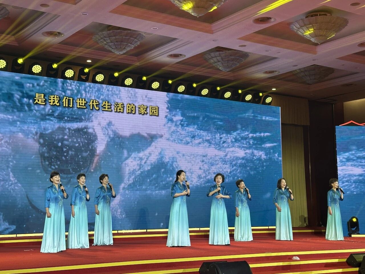 岑国荣丨骏马奔腾迎新春(图4) 3.jpg