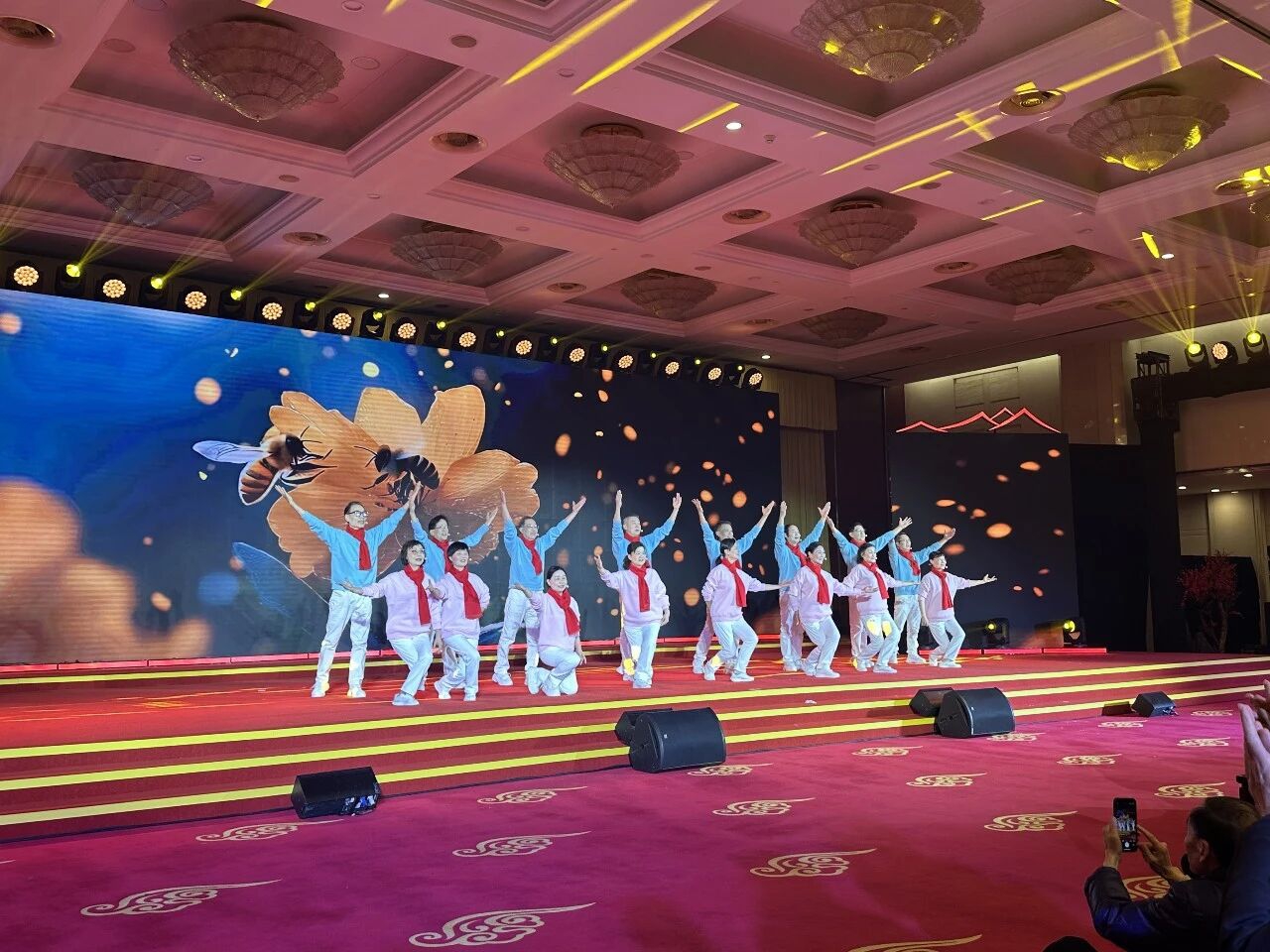 岑国荣丨骏马奔腾迎新春(图14) d.jpg