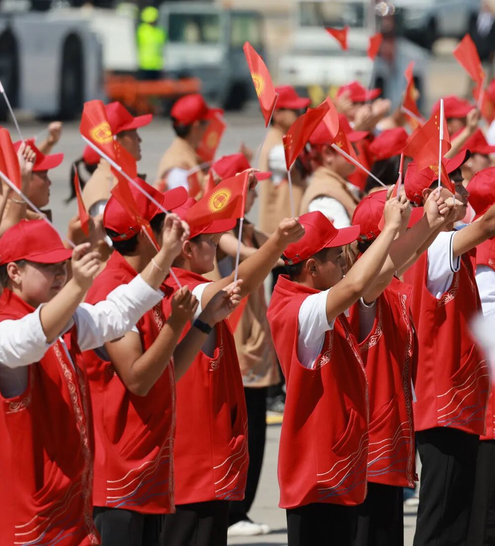 详讯:习近平抵达比什凯克出席2026年上海合作组织峰会并对吉尔吉斯斯坦进行国事访问(图7) 7.jpg